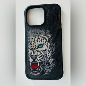 Iphone 14pro max Black Embroidered Snow Leopard Phone Case